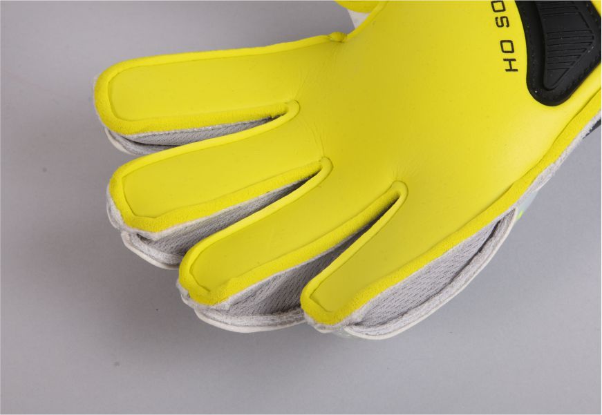 The first factor that we would highlight is their quality / price ratio, since we are talking about gloves that "don´t fail", always giving a very good result and sensations for any type of consumer profile.